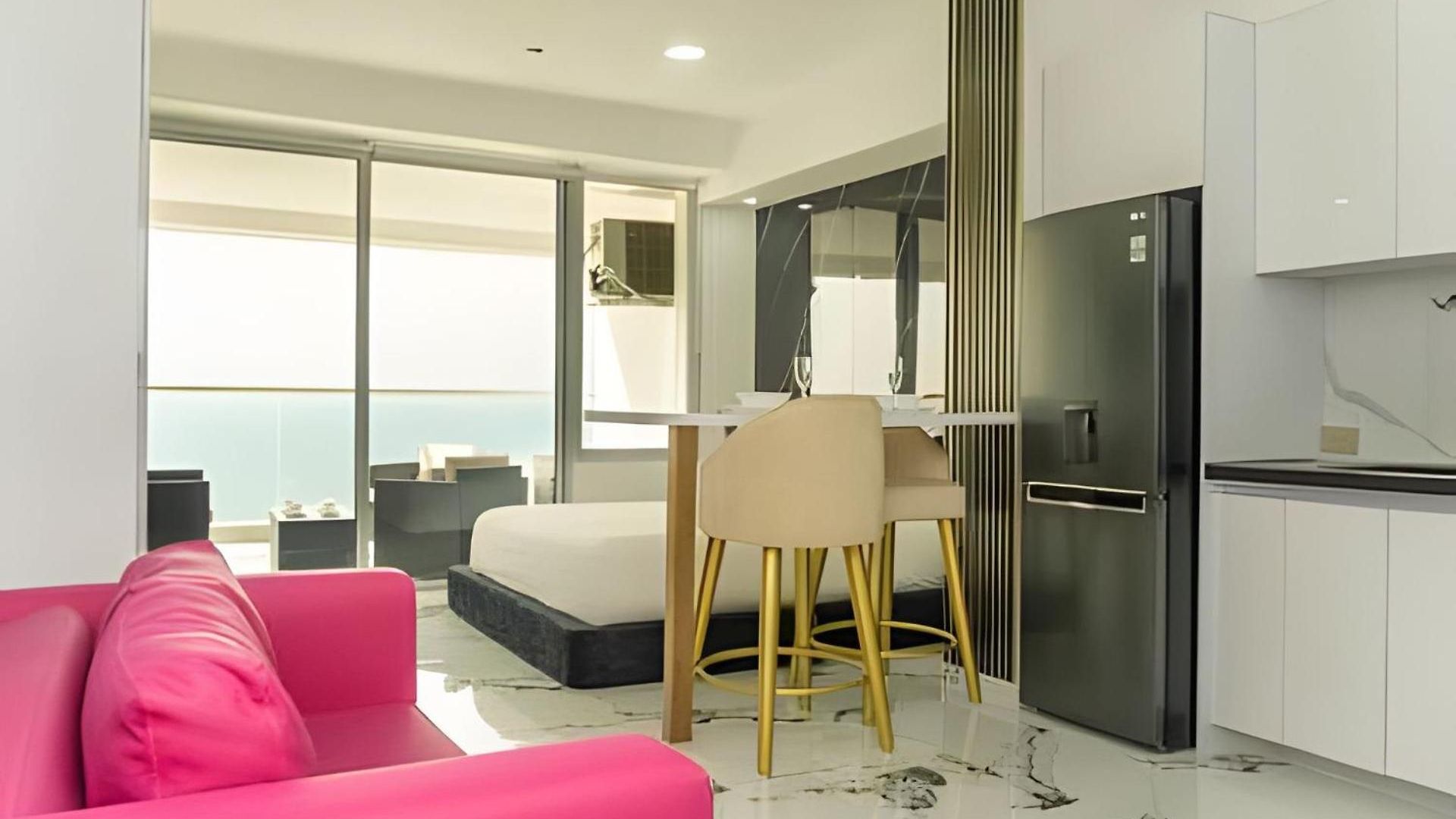 Escape To Paradise In Beautiful *