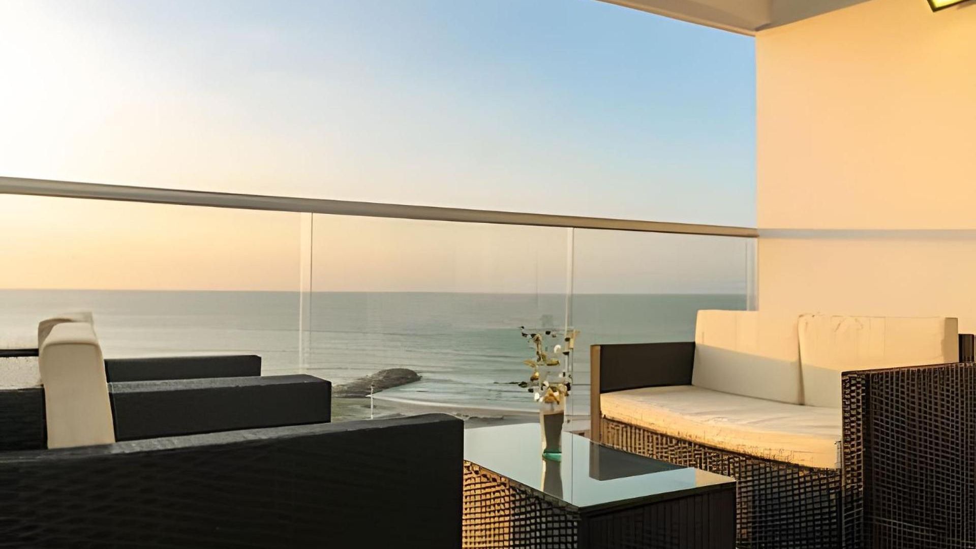 Escape To Paradise In Beautiful *