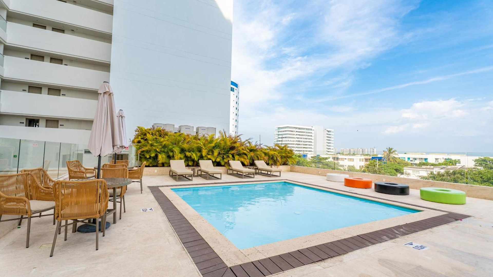 Escape To Paradise In Beautiful * Cartagena