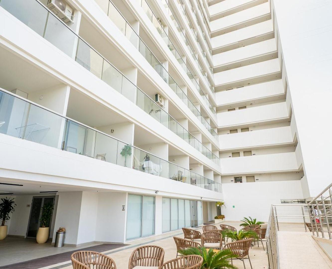 Escape To Paradise In Beautiful Apartment *