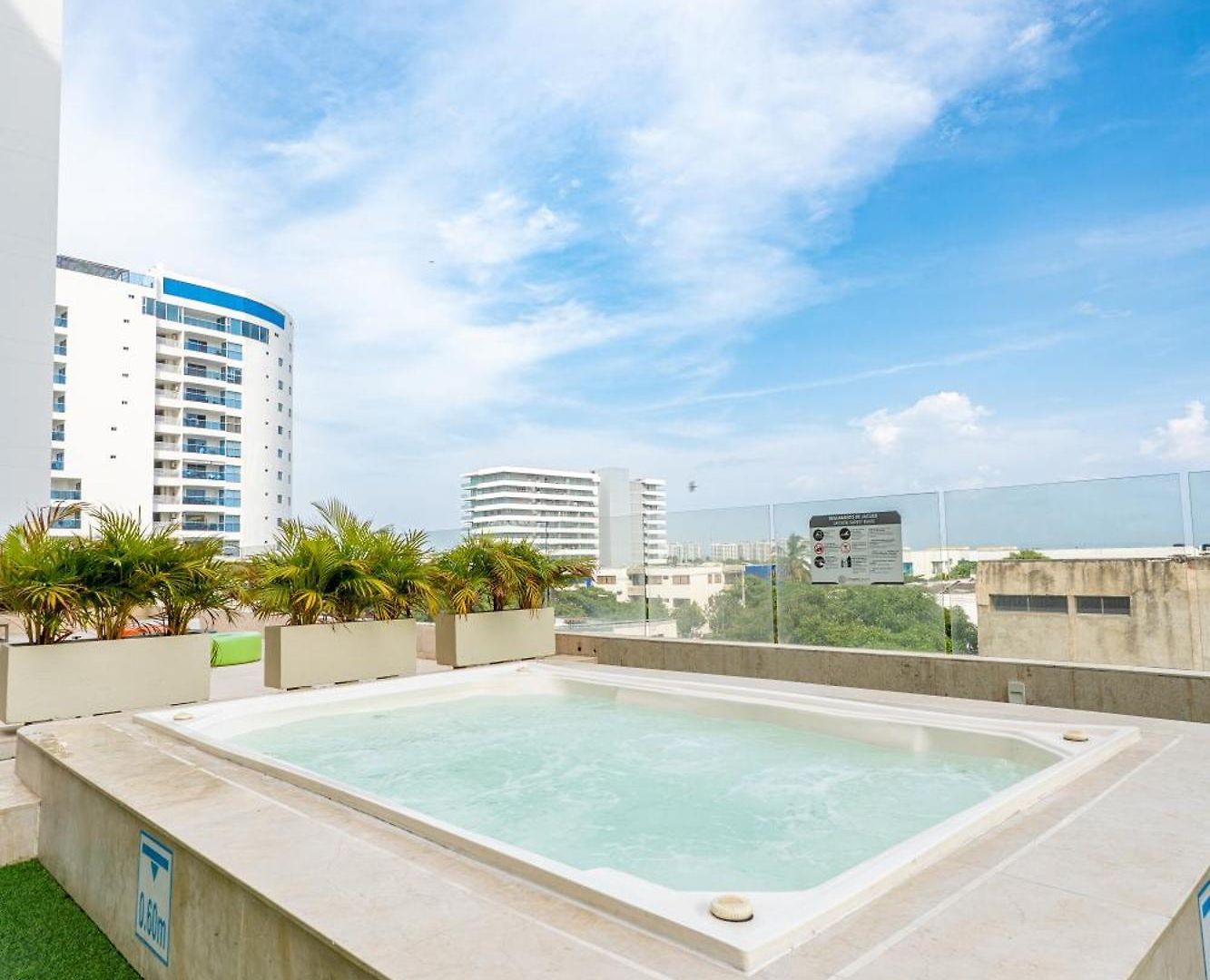 Escape To Paradise In Beautiful Apartment *