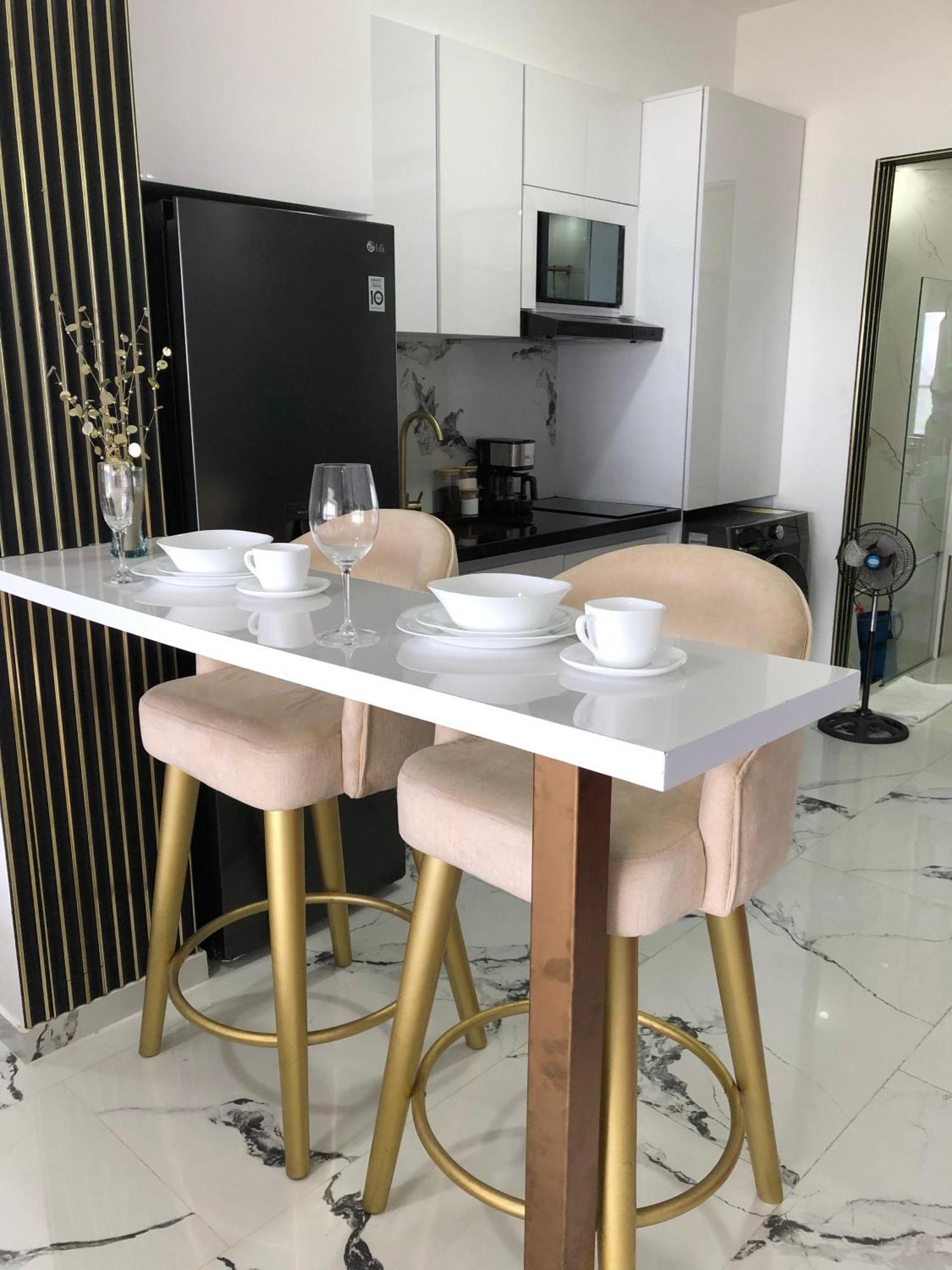 Escape To Paradise - Oceanfront In